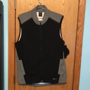 Oakley Golf Vest